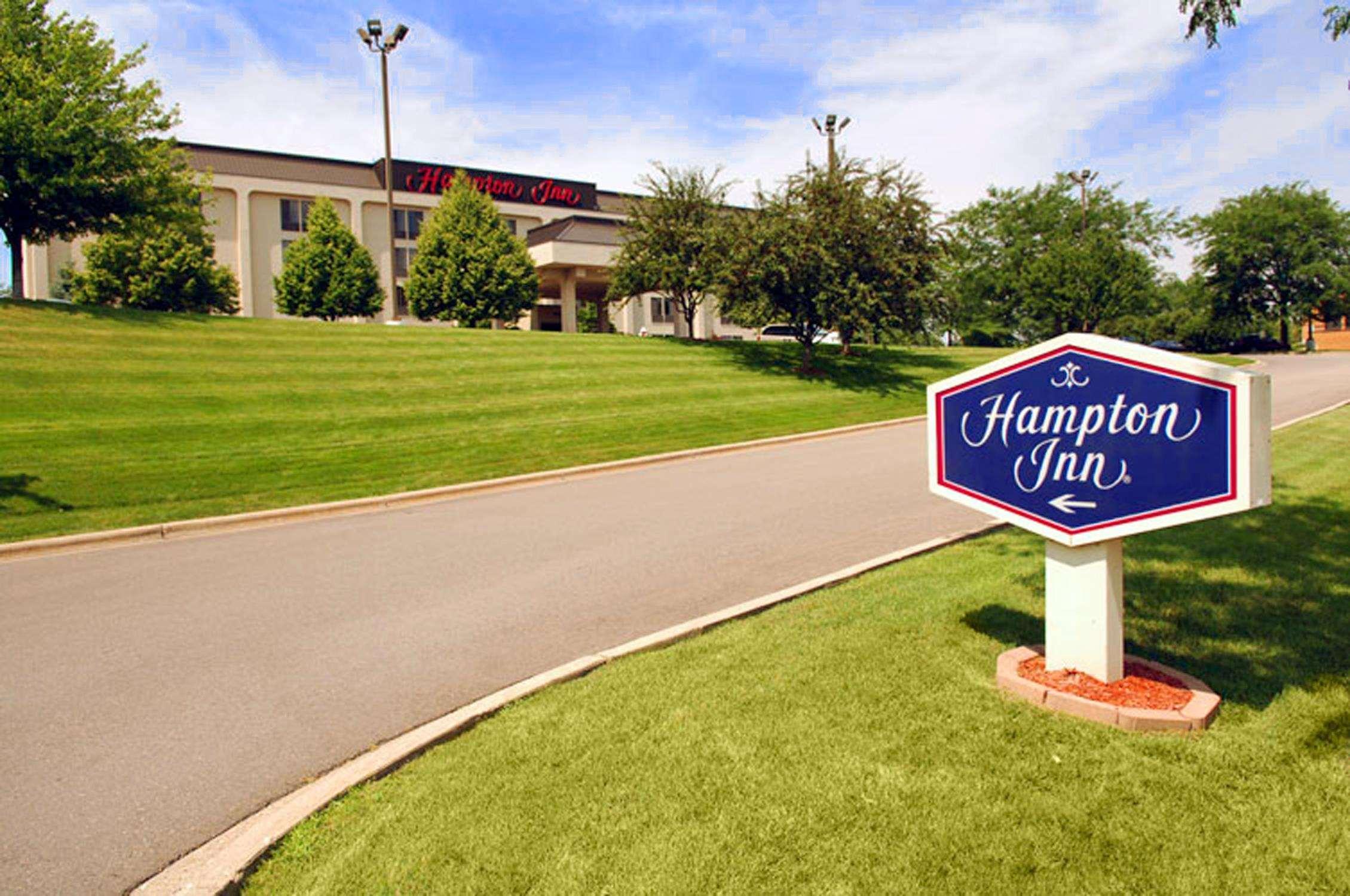 Hampton Inn Madison East Towne Mall Area Exterior photo